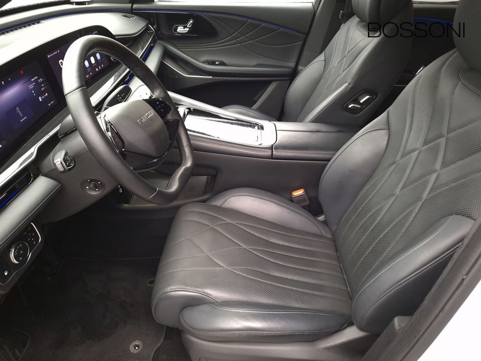 11 - Omoda 9 shs-p 1.5 tgdi plug-in premium i-awd dht3