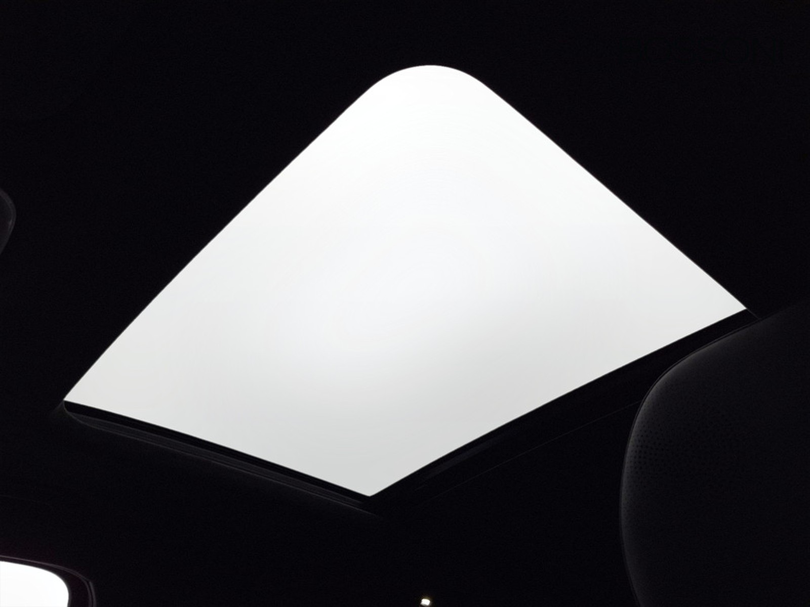 21 - Omoda 9 shs-p 1.5 tgdi plug-in premium i-awd dht3