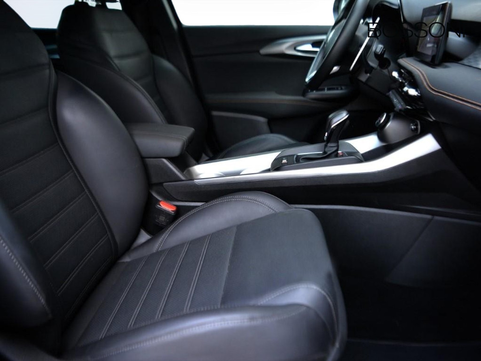 5 - Alfa Romeo Tonale 1.5 hybrid 160cv veloce tct7