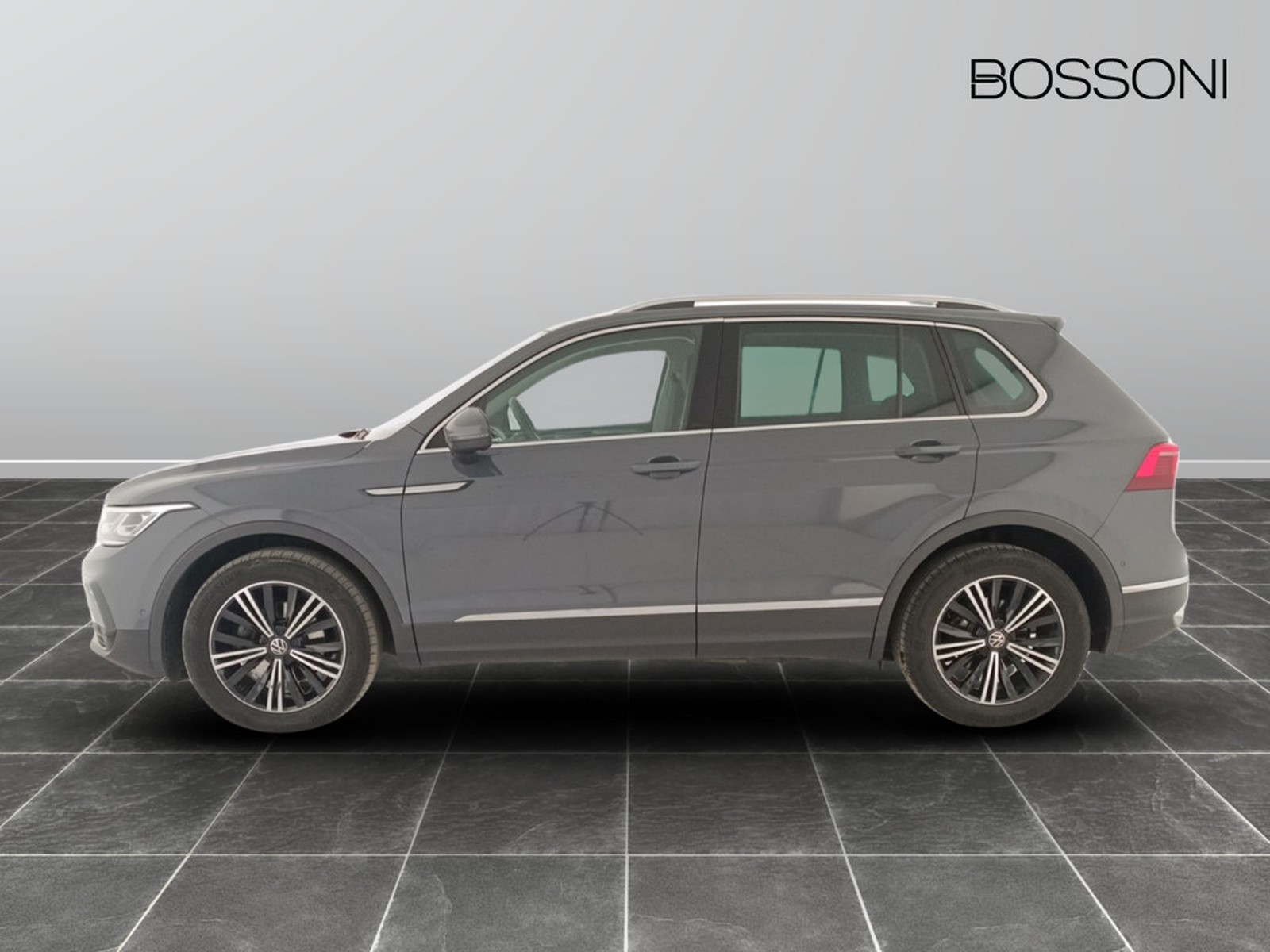 3 - Volkswagen Tiguan 1.5 tsi act 150cv elegance dsg