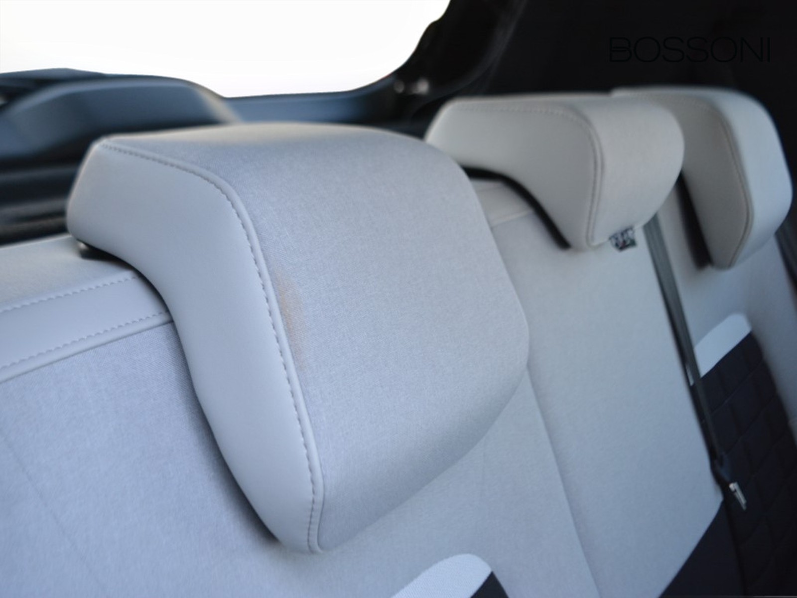 8 - Citroen C3 1.2 puretech turbo 100cv max s&s