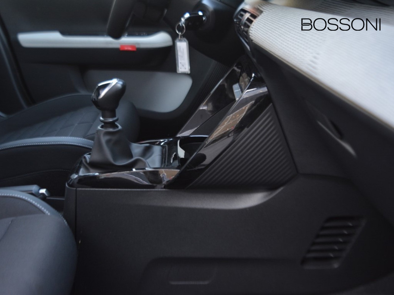 14 - Citroen C3 1.2 puretech turbo 100cv max s&s