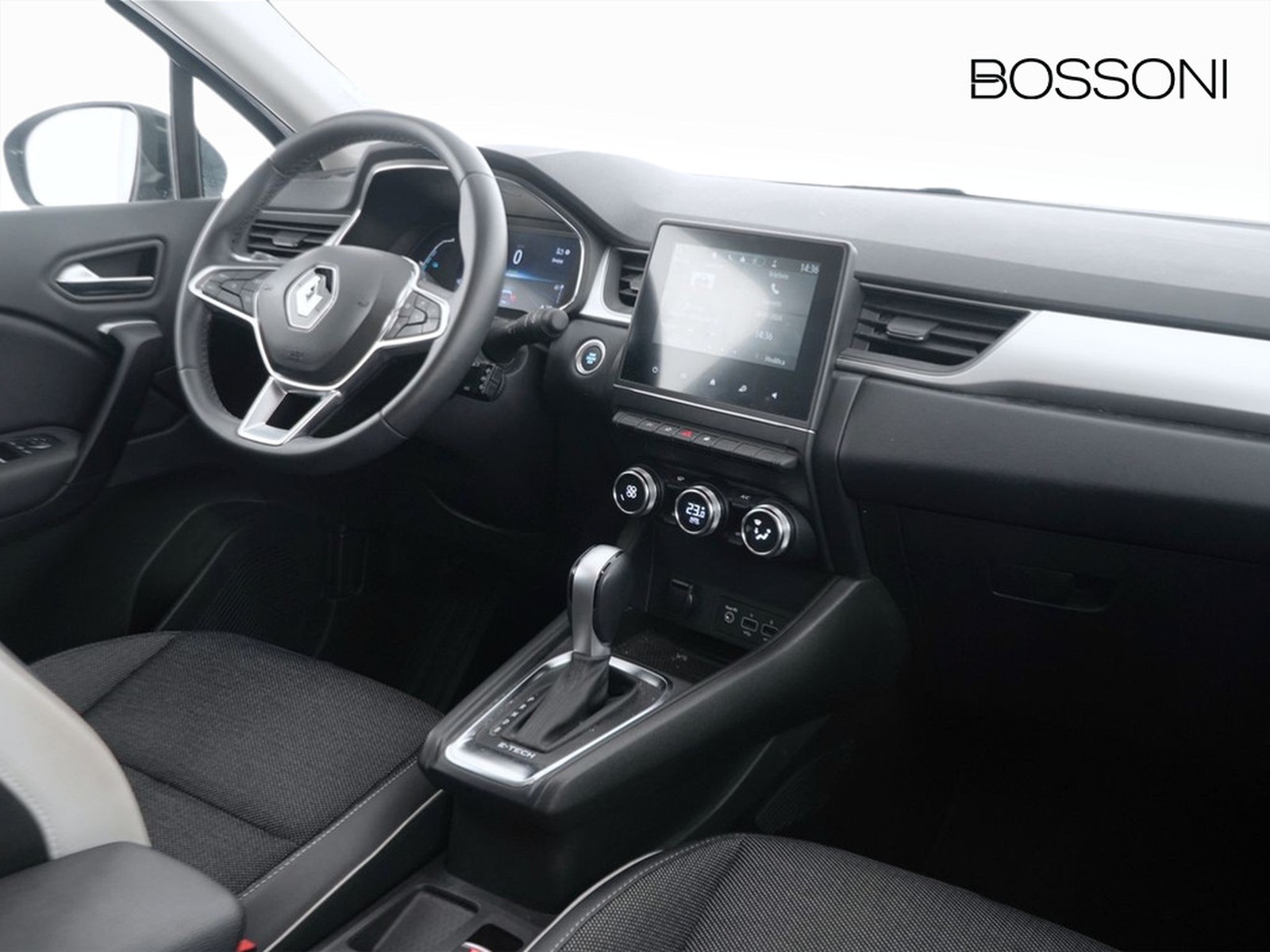 6 - Renault Captur 1.6 e-tech hybrid intens auto 145cv