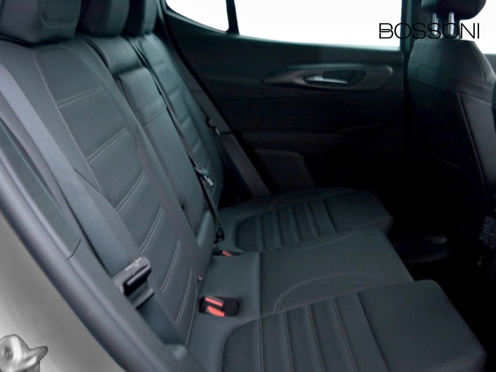 6 - Alfa Romeo Tonale 1.5 hybrid 160cv veloce tct7