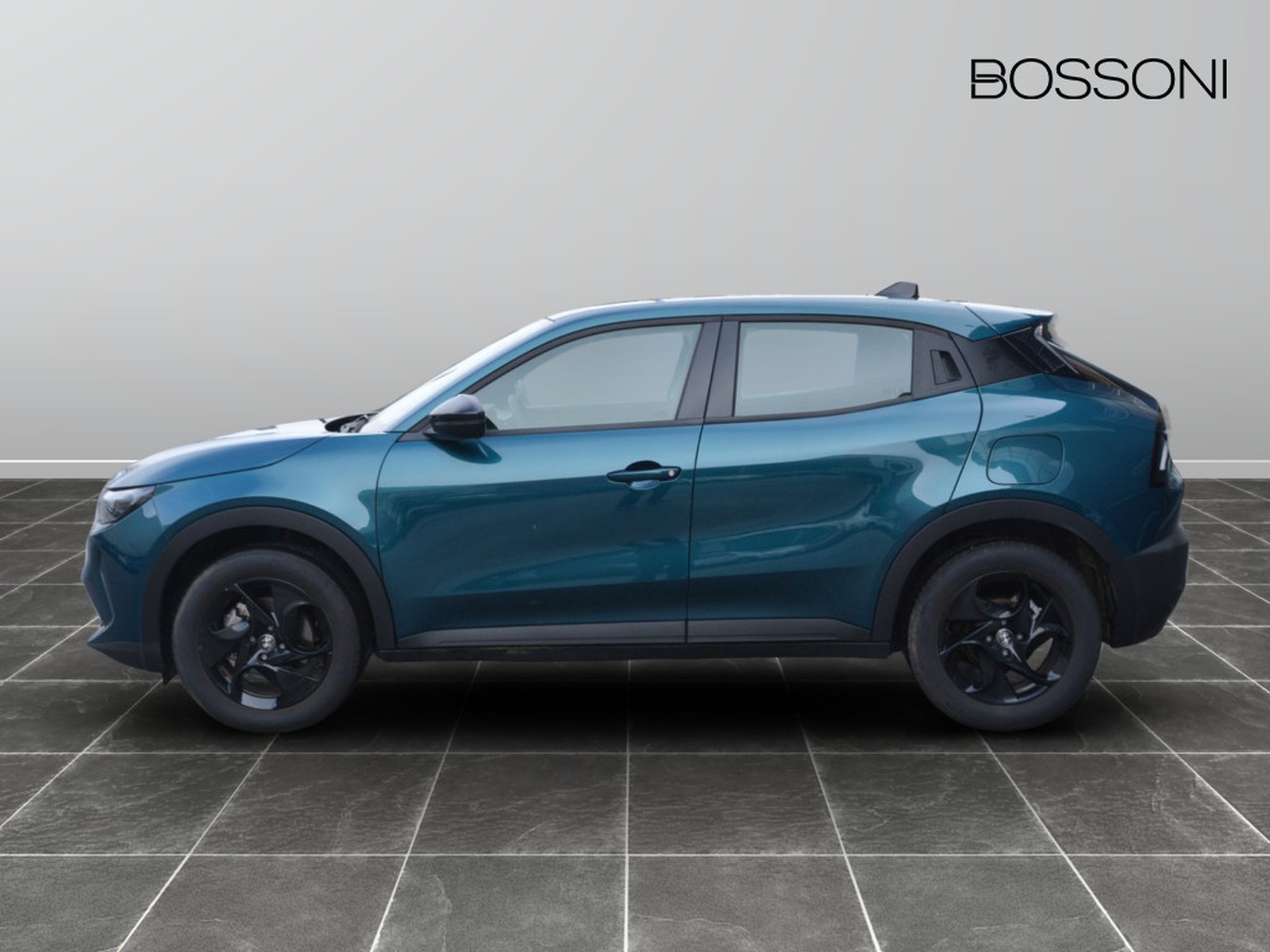 24 - Alfa Romeo Junior 1.2 hybrid 145cv ibrida edct6