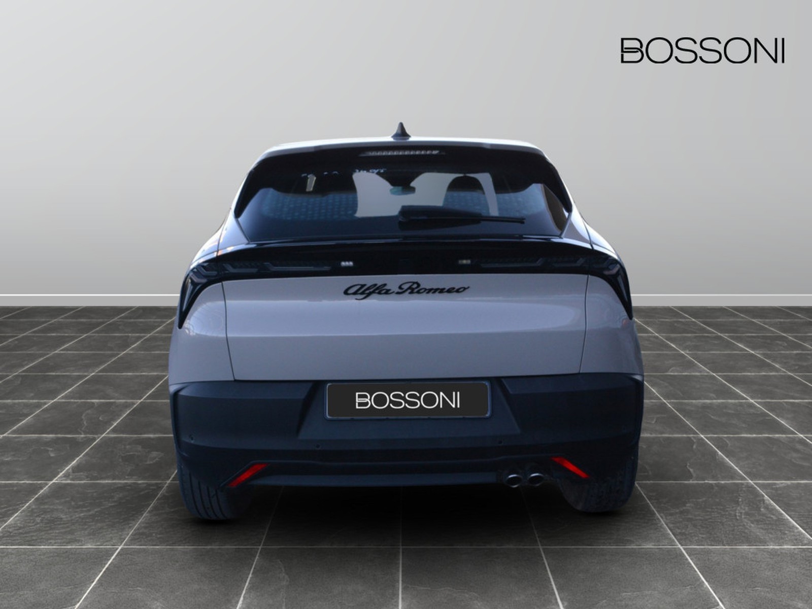 4 - Alfa Romeo Junior 1.2 hybrid 145cv ibrida edct6