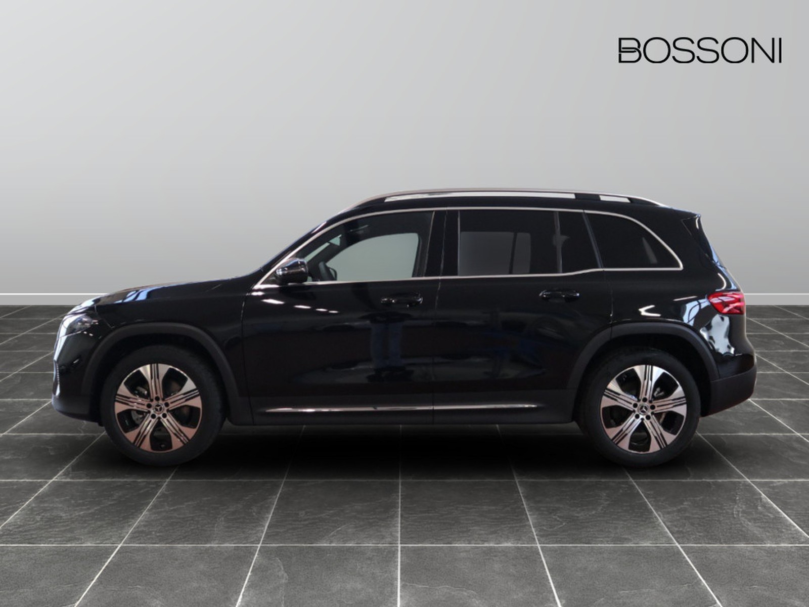 3 - Mercedes EQB 250+ progressive advanced