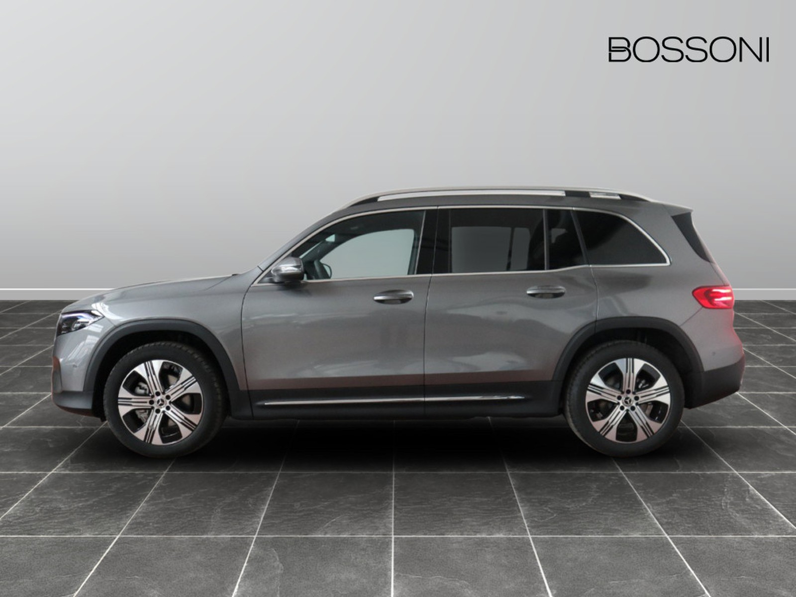 3 - Mercedes EQB 250+ progressive advanced