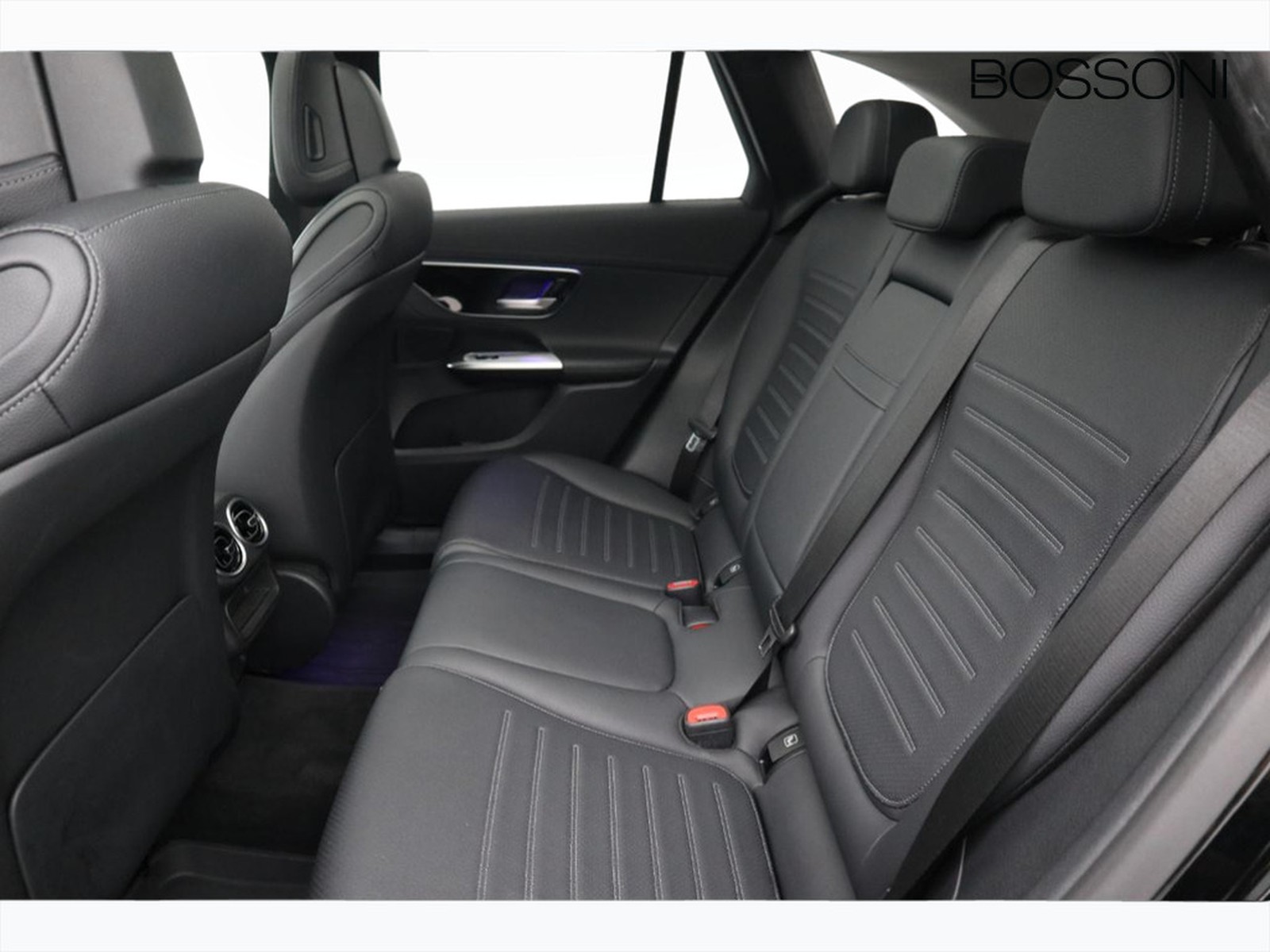 8 - Mercedes GLC suv 220 d amg line advanced 4matic 9g-tronic