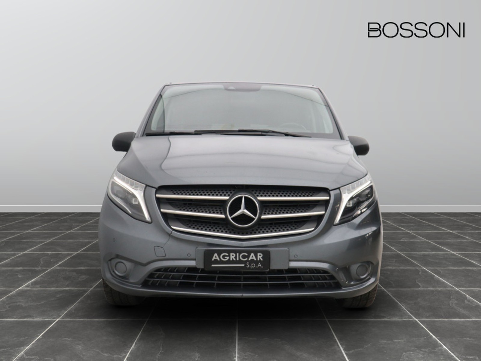 2 - Mercedes Vans Vito 119 cdi(bluetec) long mixto auto e6