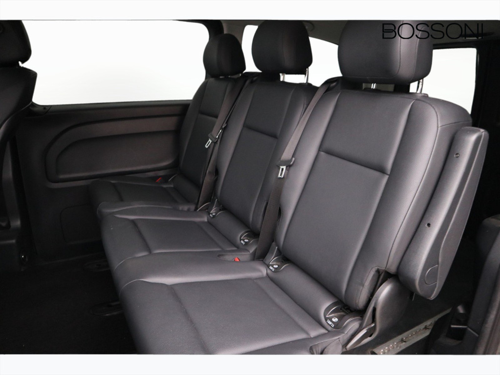 8 - Mercedes Vans Vito 119 cdi(bluetec) long mixto auto e6