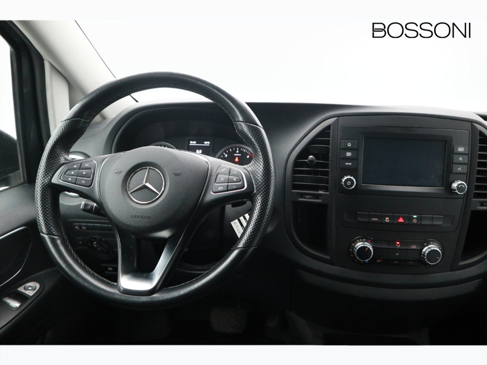 11 - Mercedes Vans Vito 119 cdi(bluetec) long mixto auto e6