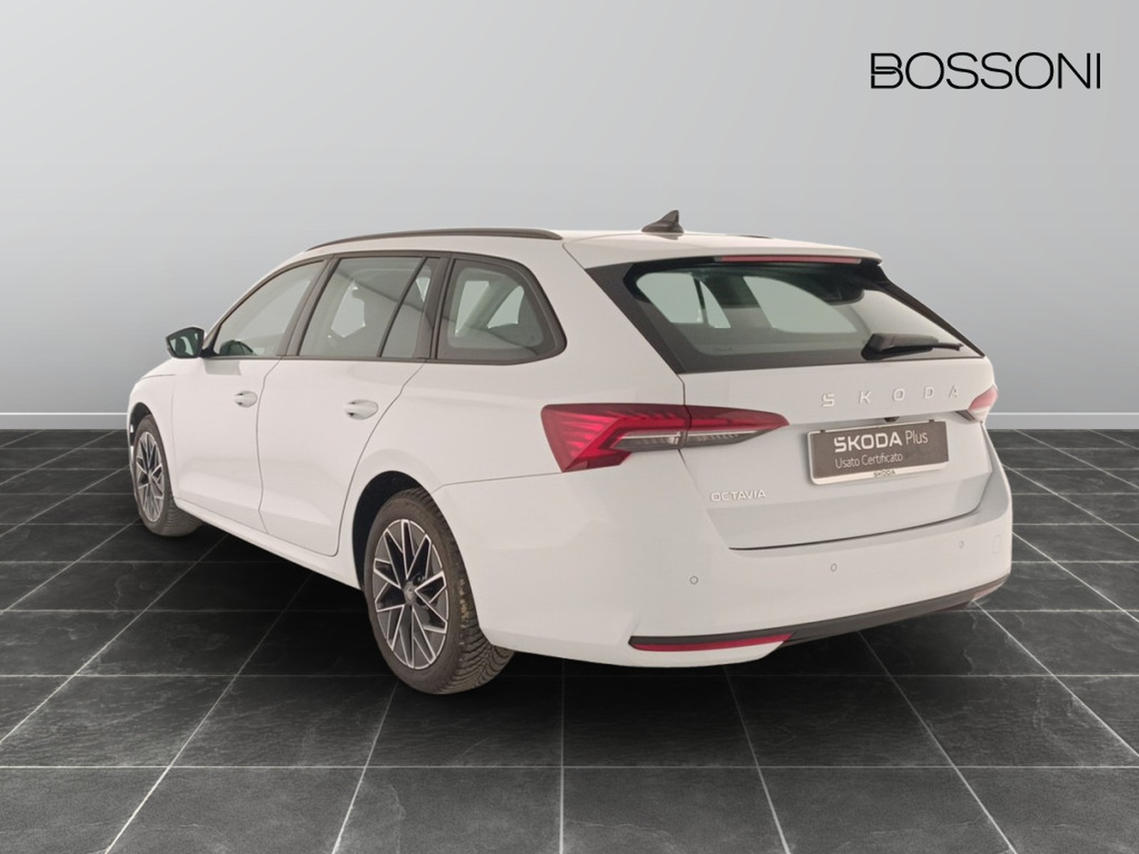 4 - Skoda Octavia wagon 2.0 tdi 150cv executive dsg