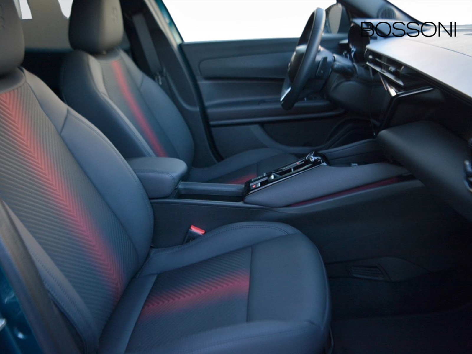 5 - Alfa Romeo Junior 1.2 hybrid 145cv ibrida q4 edct6