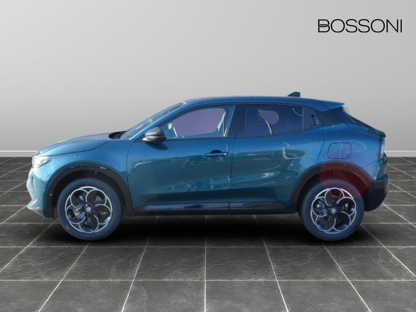 24 - Alfa Romeo Junior 1.2 hybrid 145cv ibrida q4 edct6