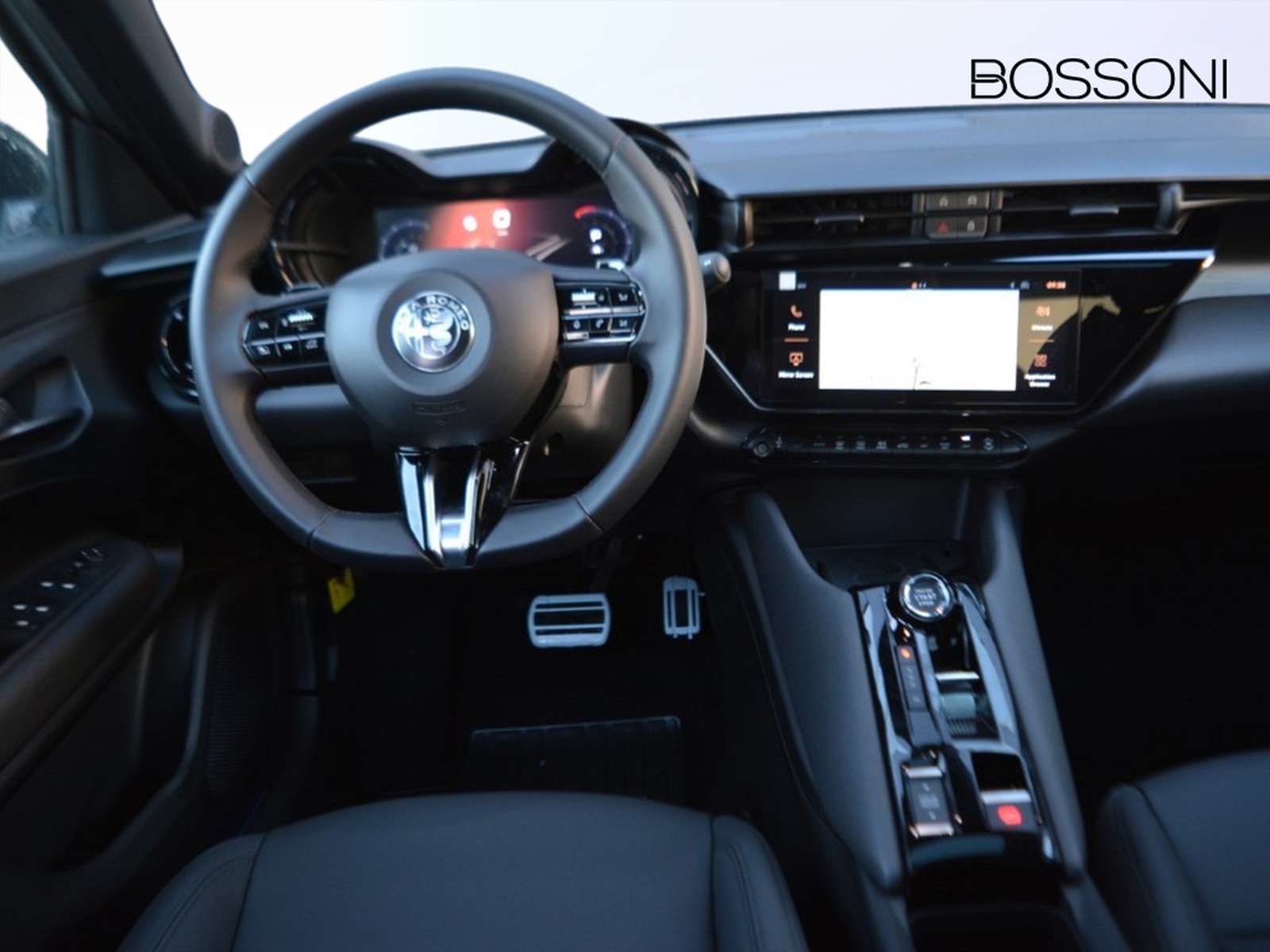 9 - Alfa Romeo Junior 1.2 hybrid 145cv ibrida q4 edct6