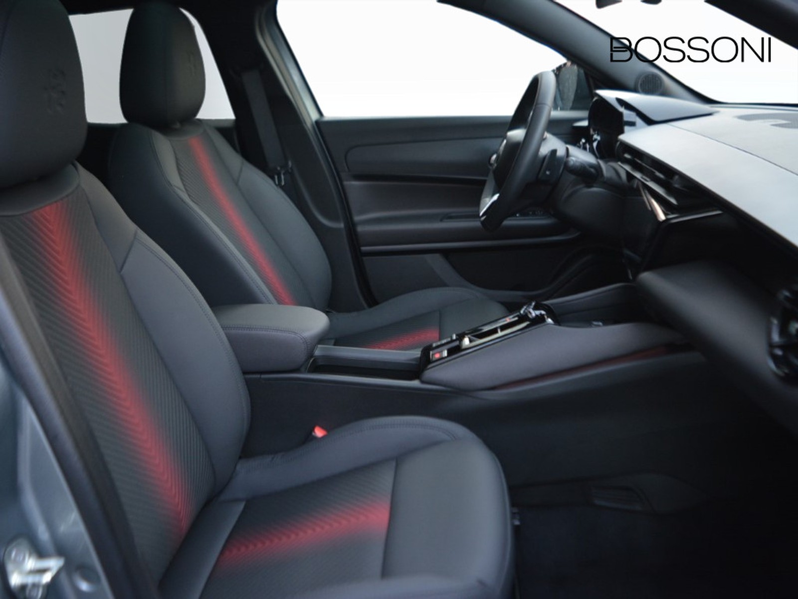 5 - Alfa Romeo Junior 1.2 hybrid 145cv ibrida q4 edct6