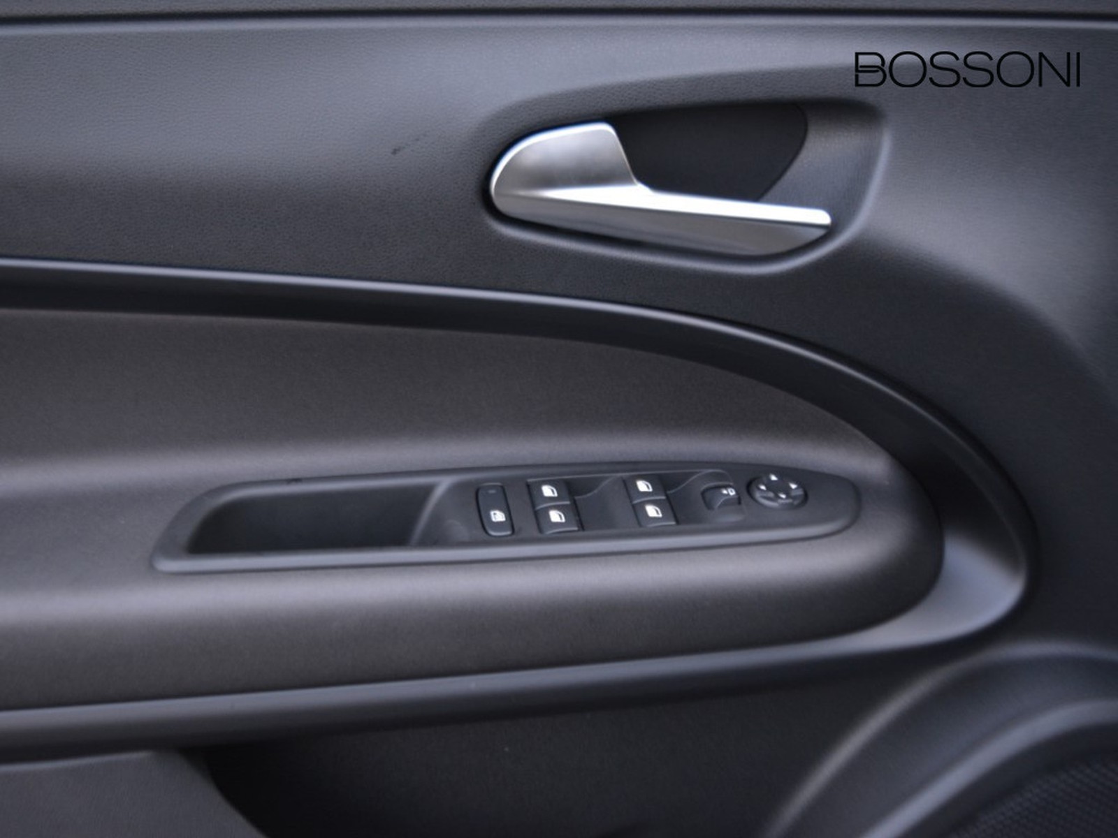 15 - Alfa Romeo Junior 1.2 hybrid 145cv ibrida q4 edct6