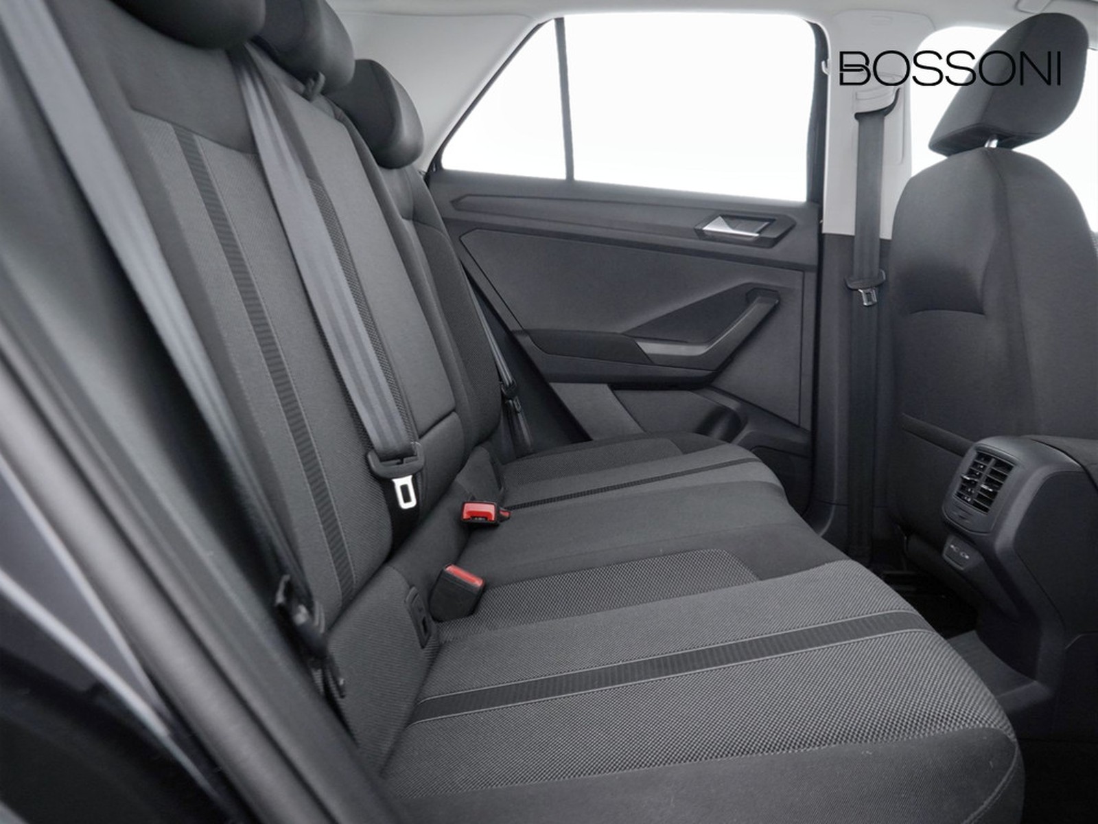 9 - Volkswagen T-Roc 2.0 tdi scr 150cv life dsg