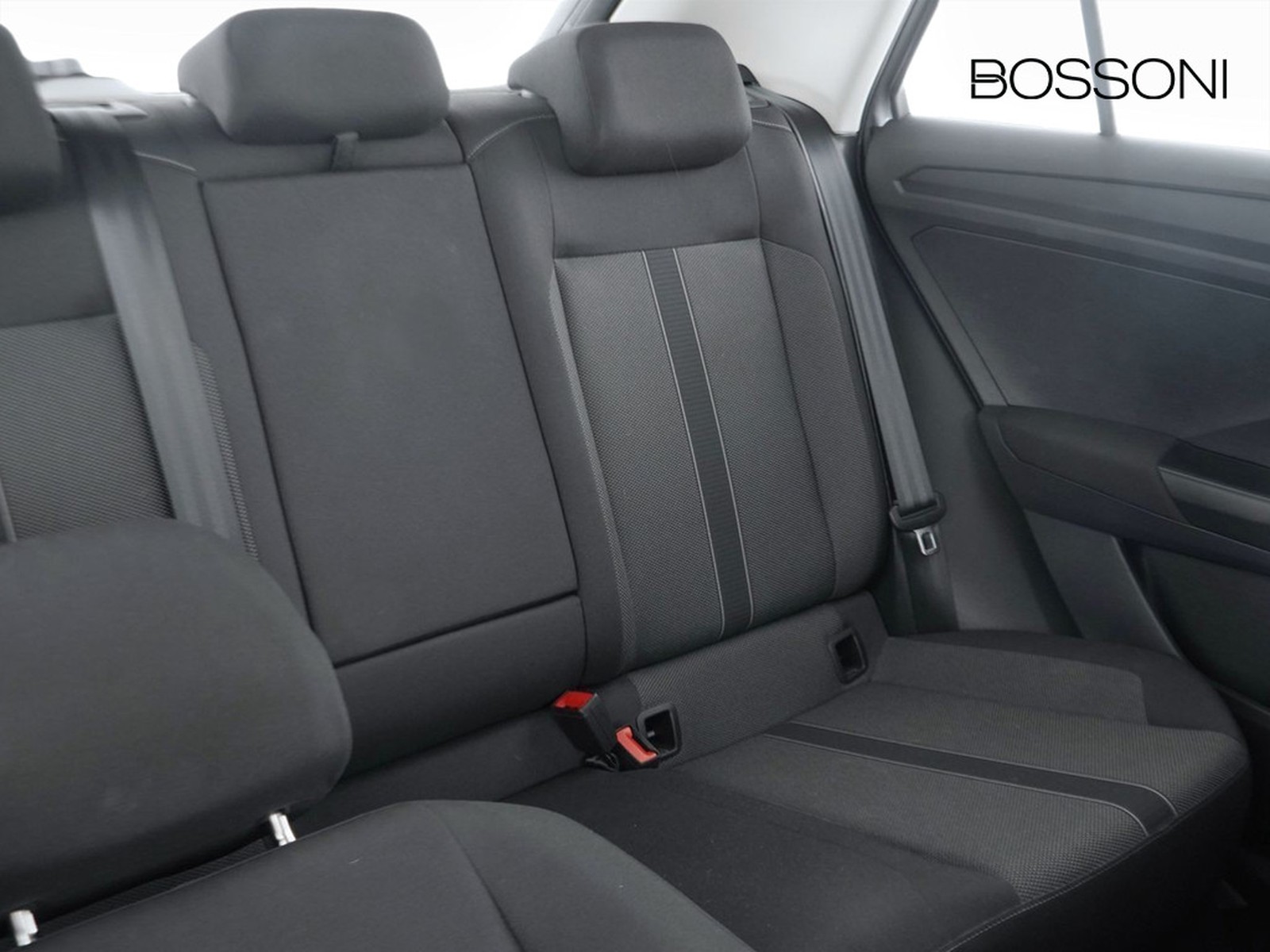 21 - Volkswagen T-Roc 2.0 tdi scr 150cv life dsg