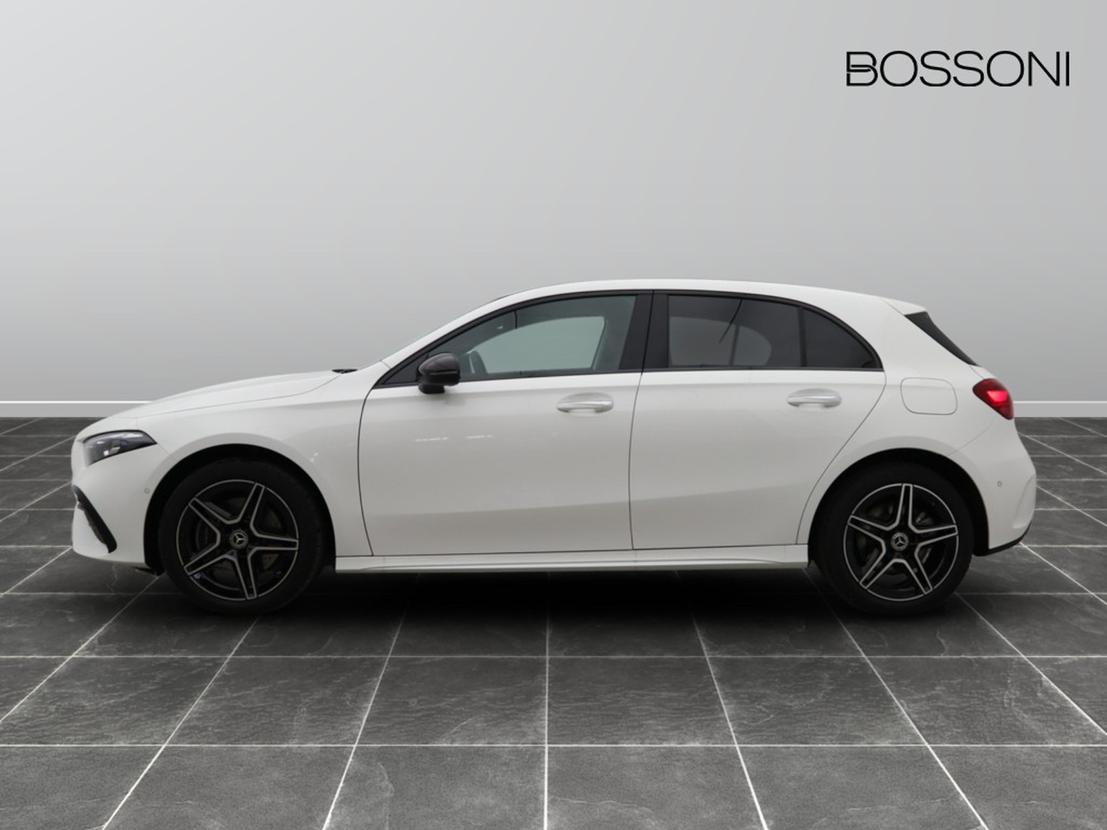 3 - Mercedes Classe A 250 e plug-in-hybrid amg line extra speedshift dct amg 8g