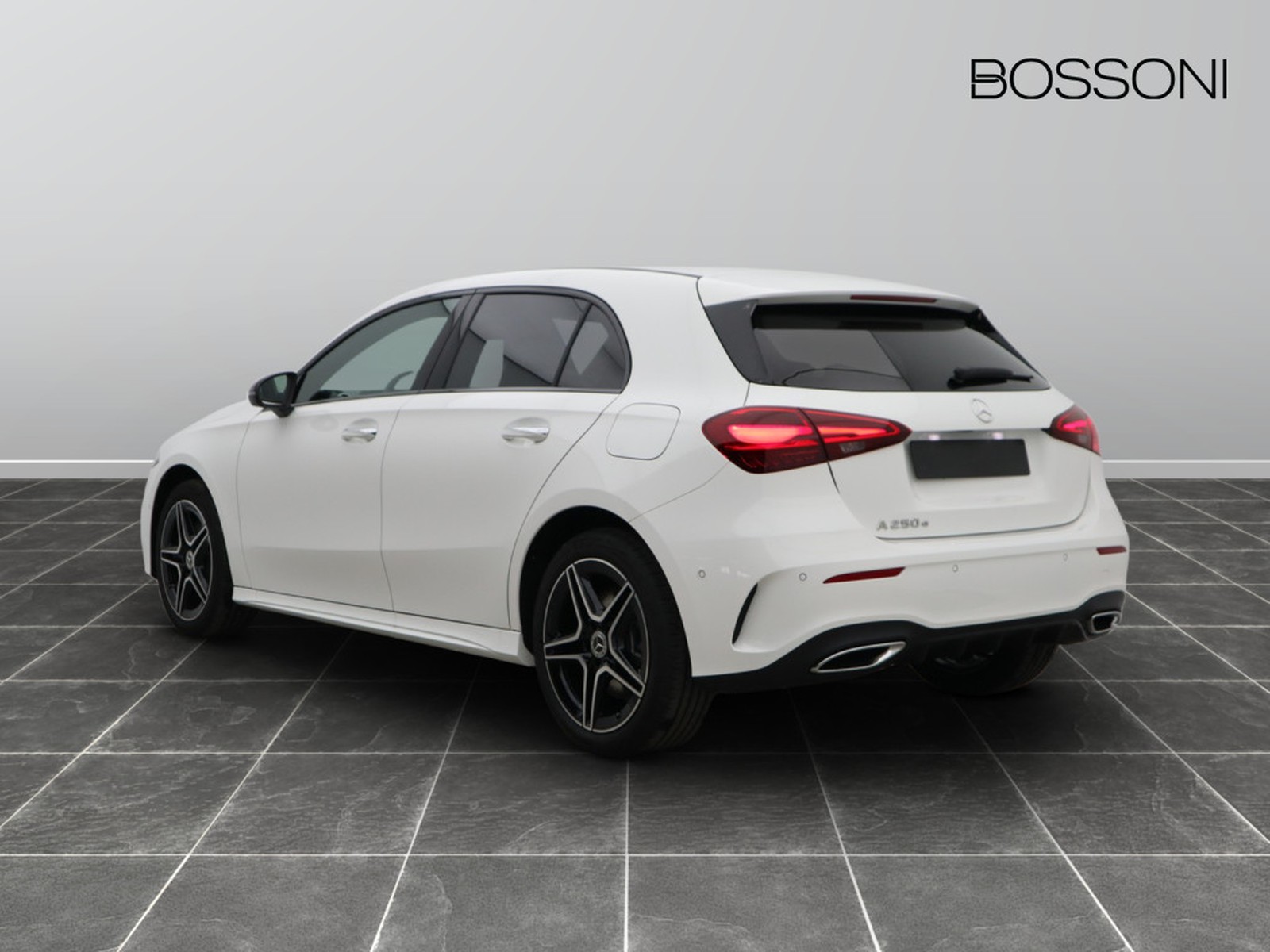 5 - Mercedes Classe A 250 e plug-in-hybrid amg line extra speedshift dct amg 8g