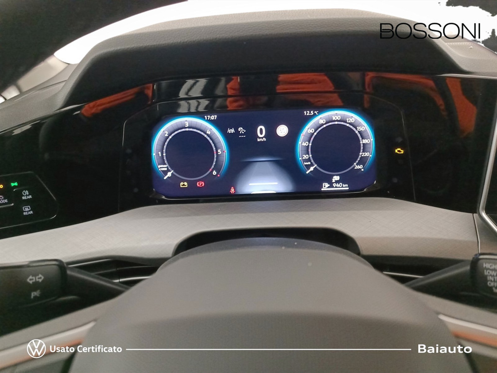 9 - Volkswagen Golf 2.0 tdi scr 115cv life