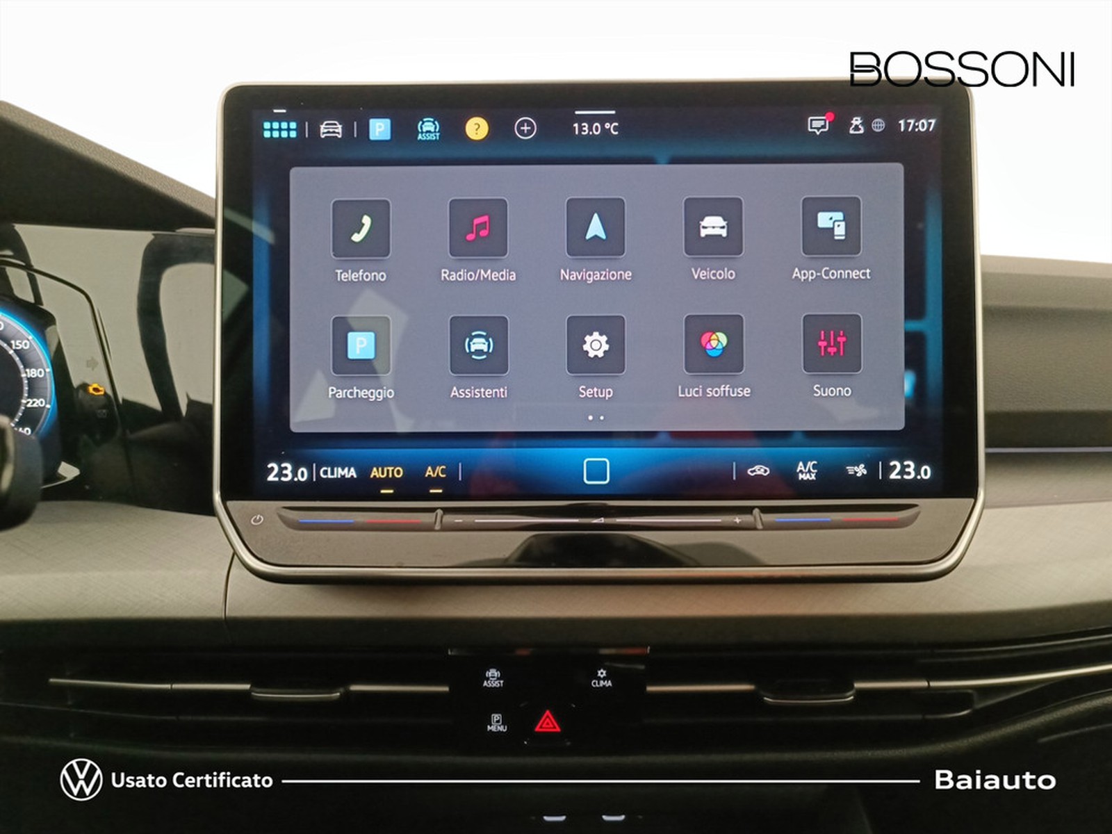 10 - Volkswagen Golf 2.0 tdi scr 115cv life