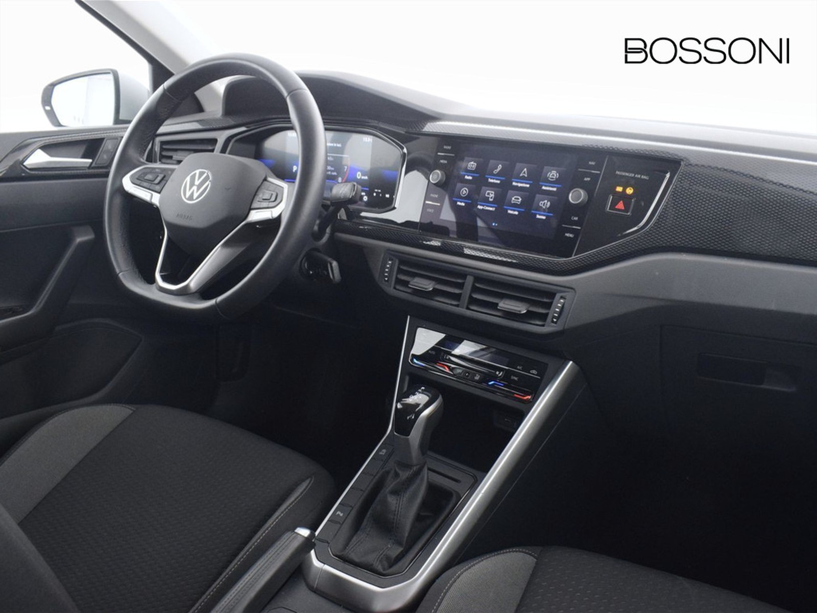 6 - Volkswagen Polo 1.0 tsi 95cv life dsg