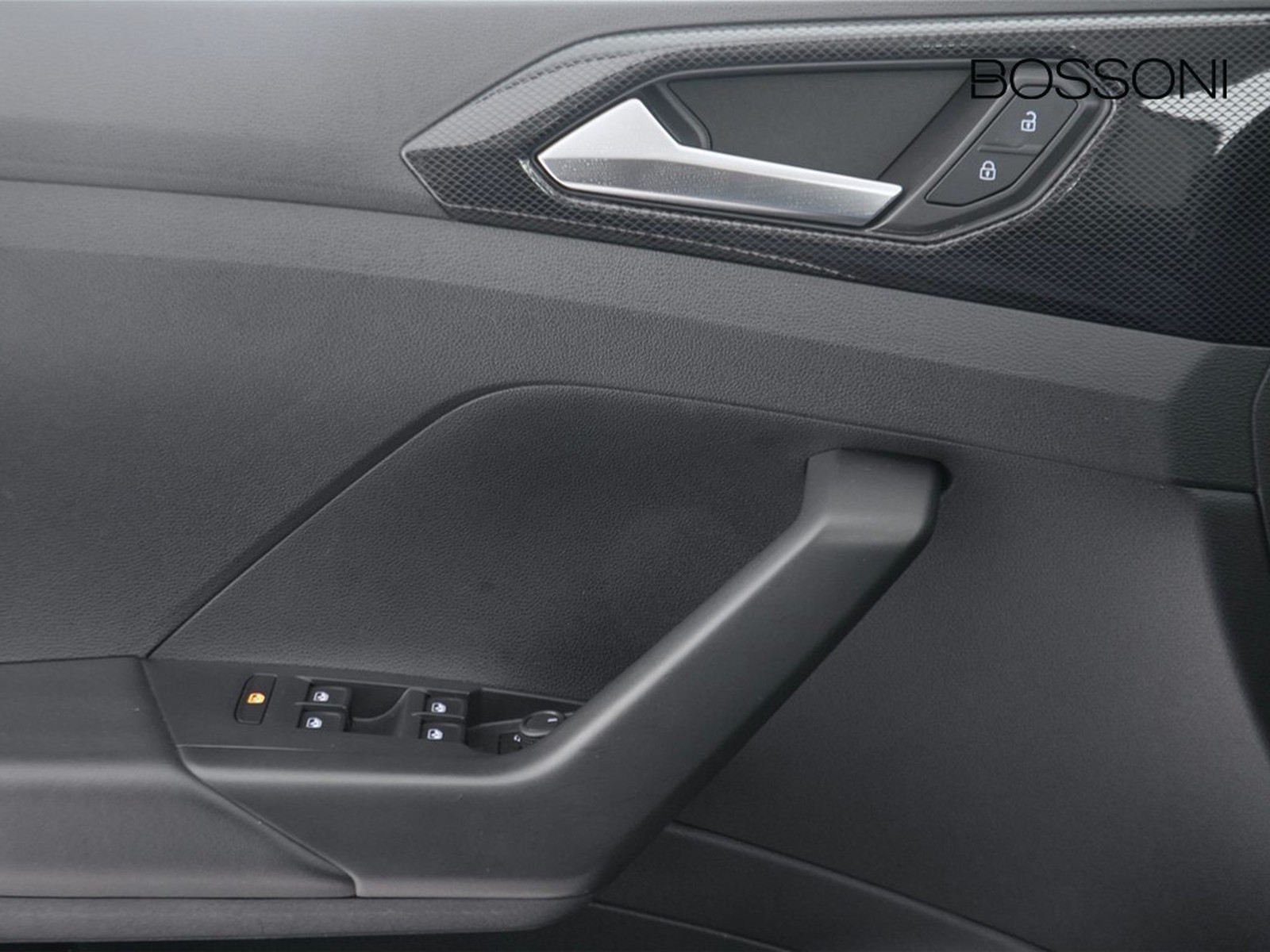 17 - Volkswagen T-Cross 1.0 tsi 95cv life