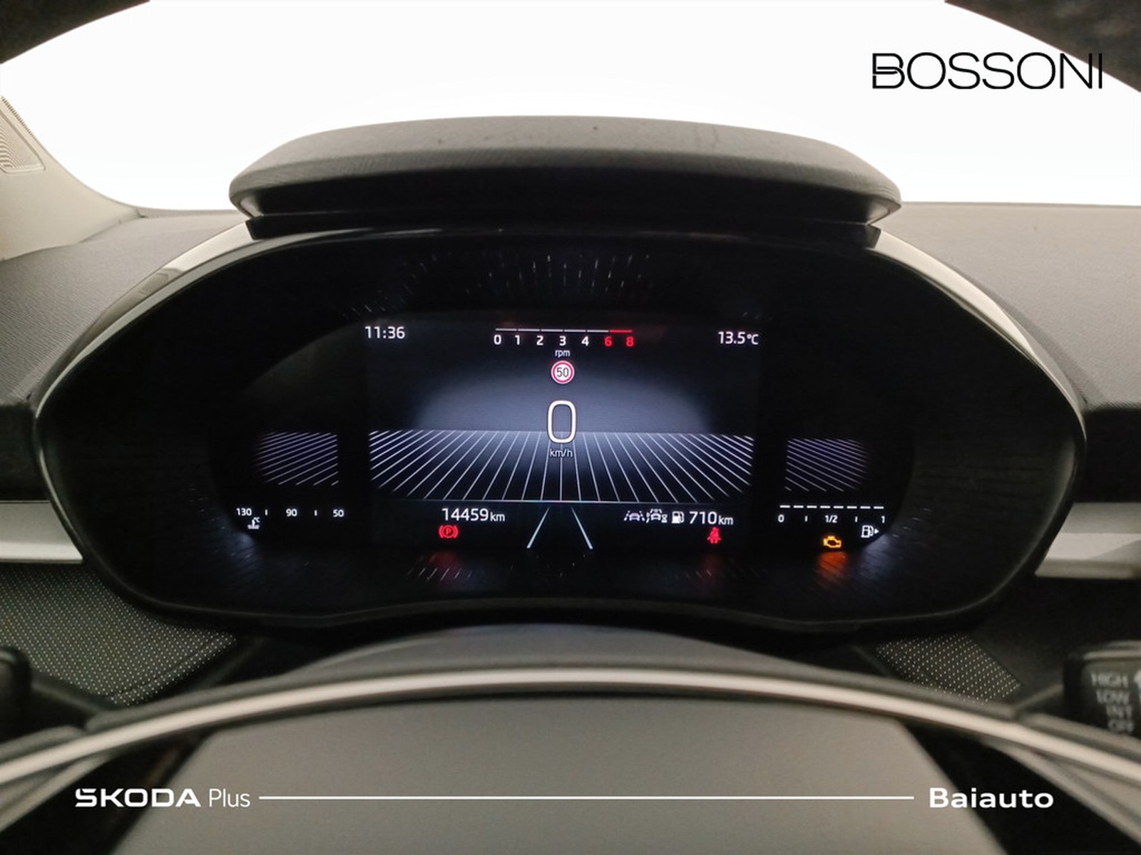 10 - Skoda Fabia 1.0 mpi 80cv selection