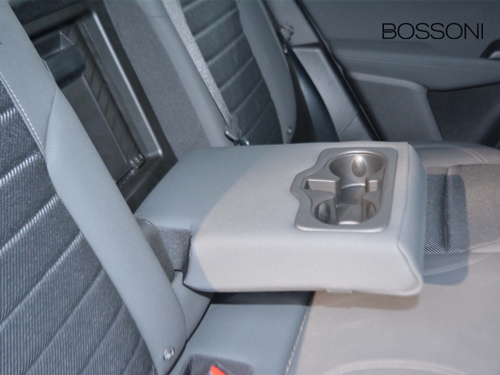 6 - Alfa Romeo Tonale 1.6 130cv ti tct6