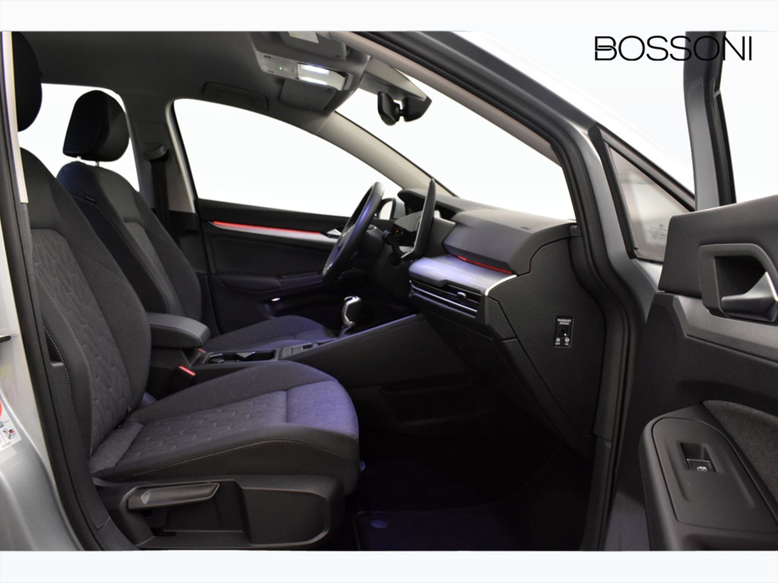 8 - Volkswagen Golf 2.0 tdi scr 115cv life