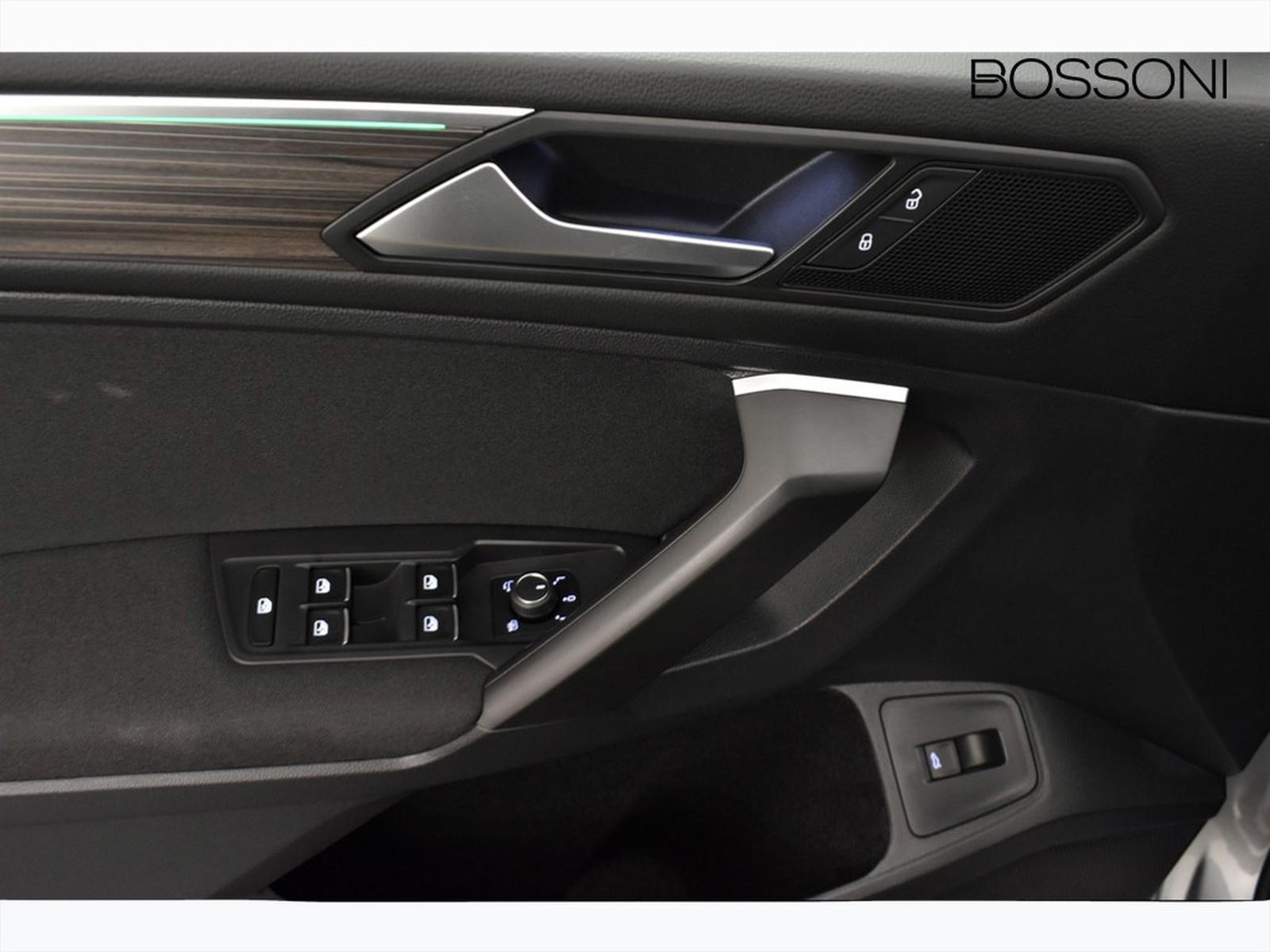 17 - Volkswagen Tiguan allspace 2.0 tdi scr 150cv life dsg 7p.ti