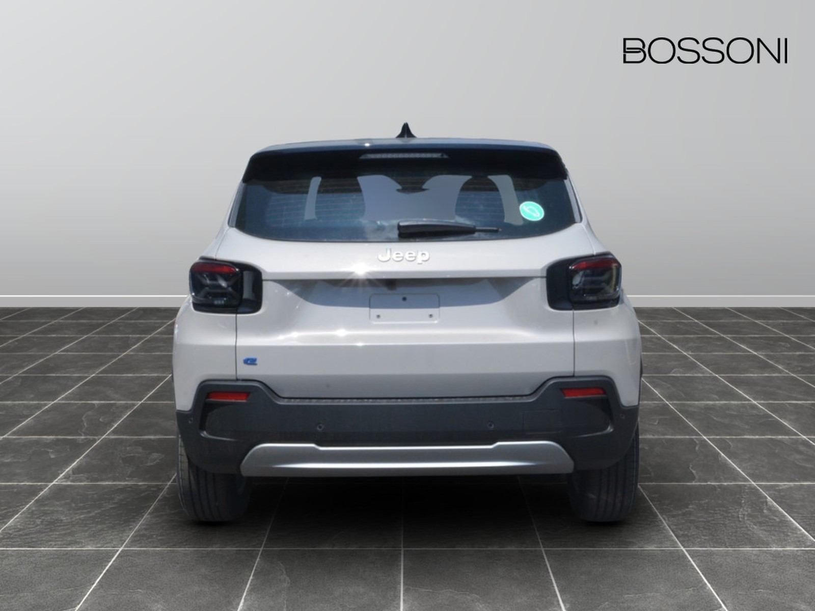 4 - Jeep Avenger full-electric altitude fwd auto