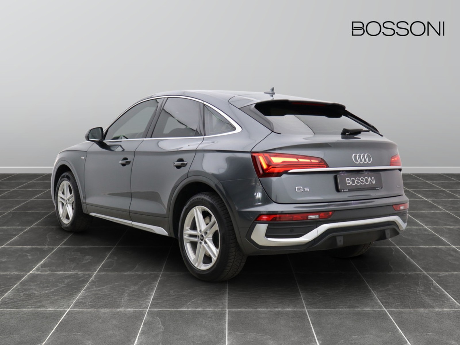 5 - Audi Q5 sportback 40 2.0 tdi mhev 12v s line plus quattro s tronic