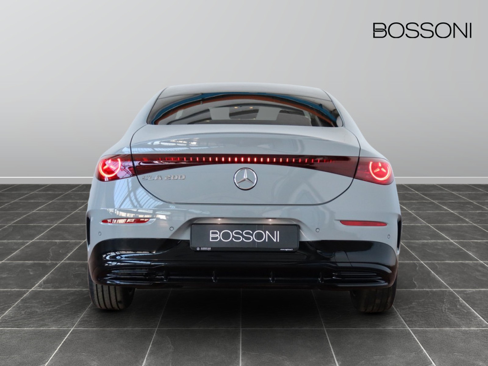 6 - Mercedes CLA 200 premium auto