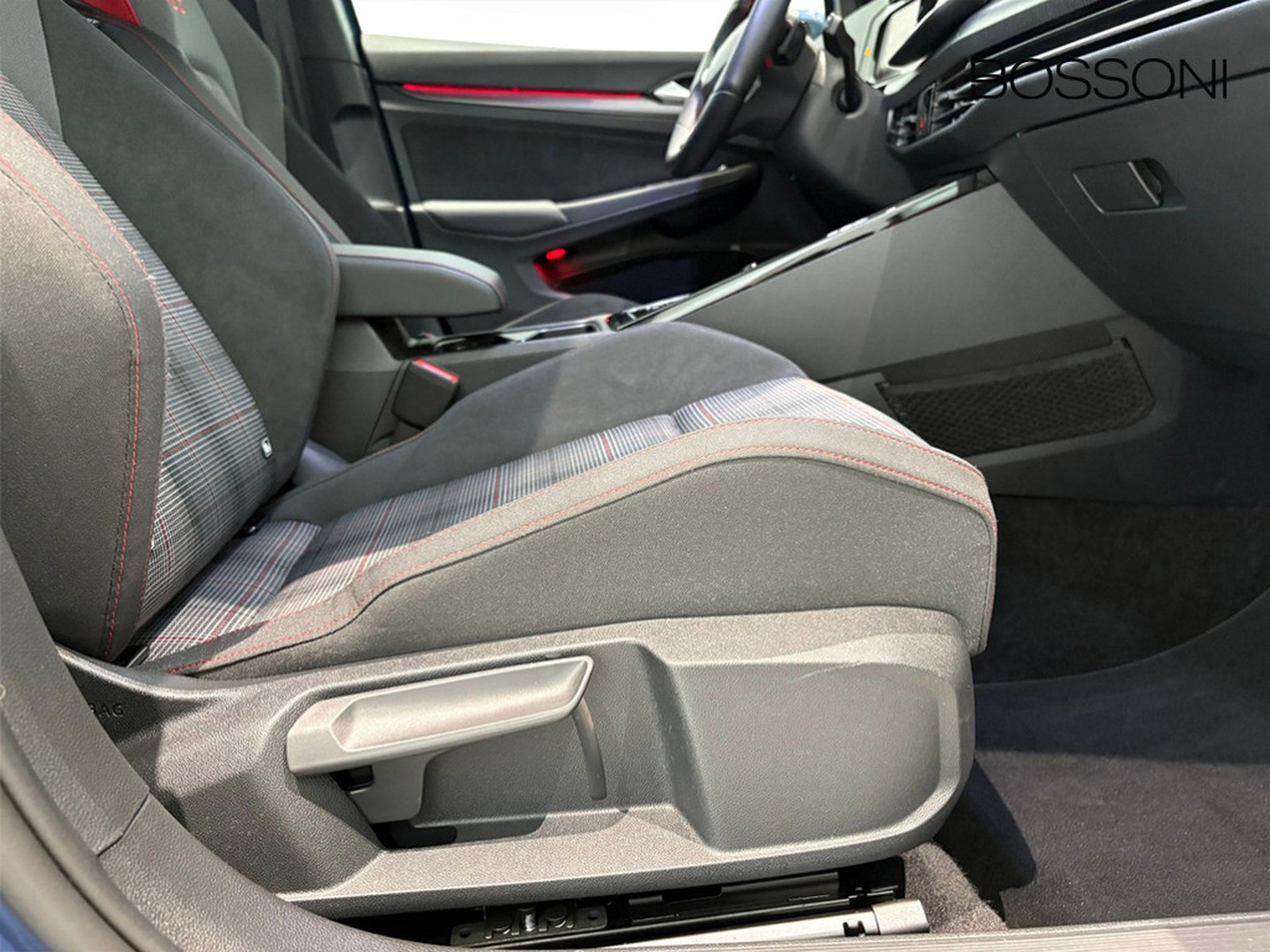 21 - Volkswagen Golf 2.0 tsi 265cv gti dsg