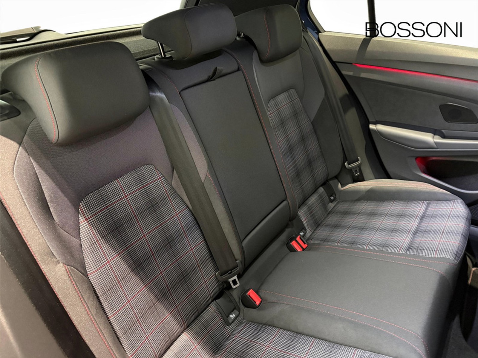 22 - Volkswagen Golf 2.0 tsi 265cv gti dsg