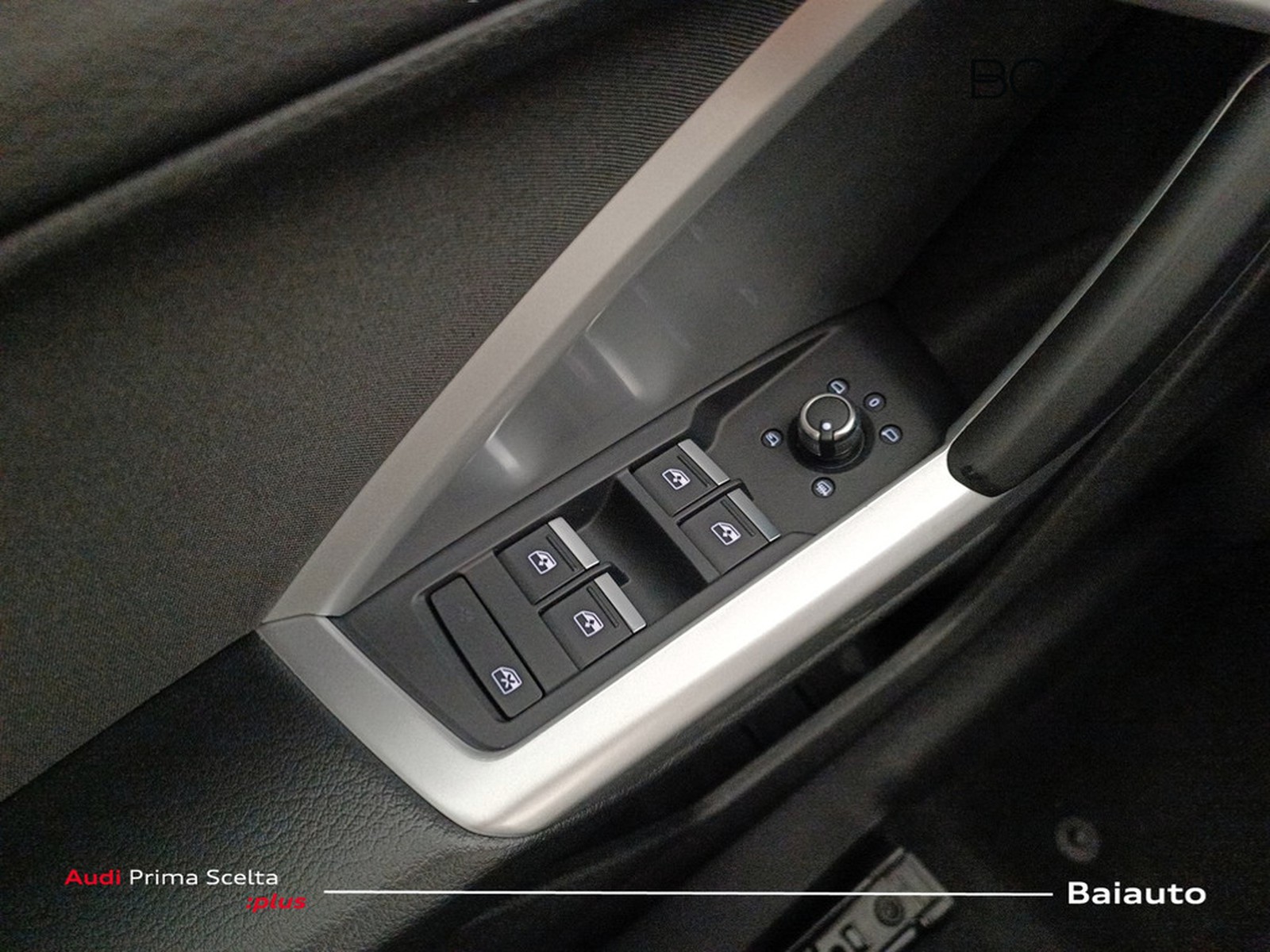 20 - Audi Q3 35 2.0 tdi business advanced s tronic