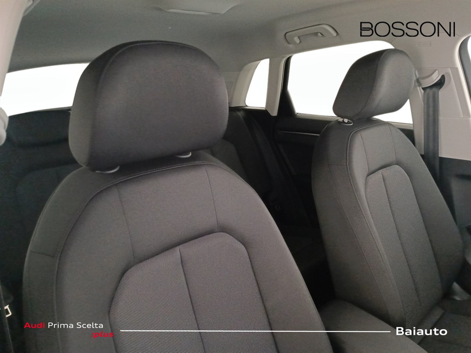 24 - Audi Q3 35 2.0 tdi business advanced s tronic