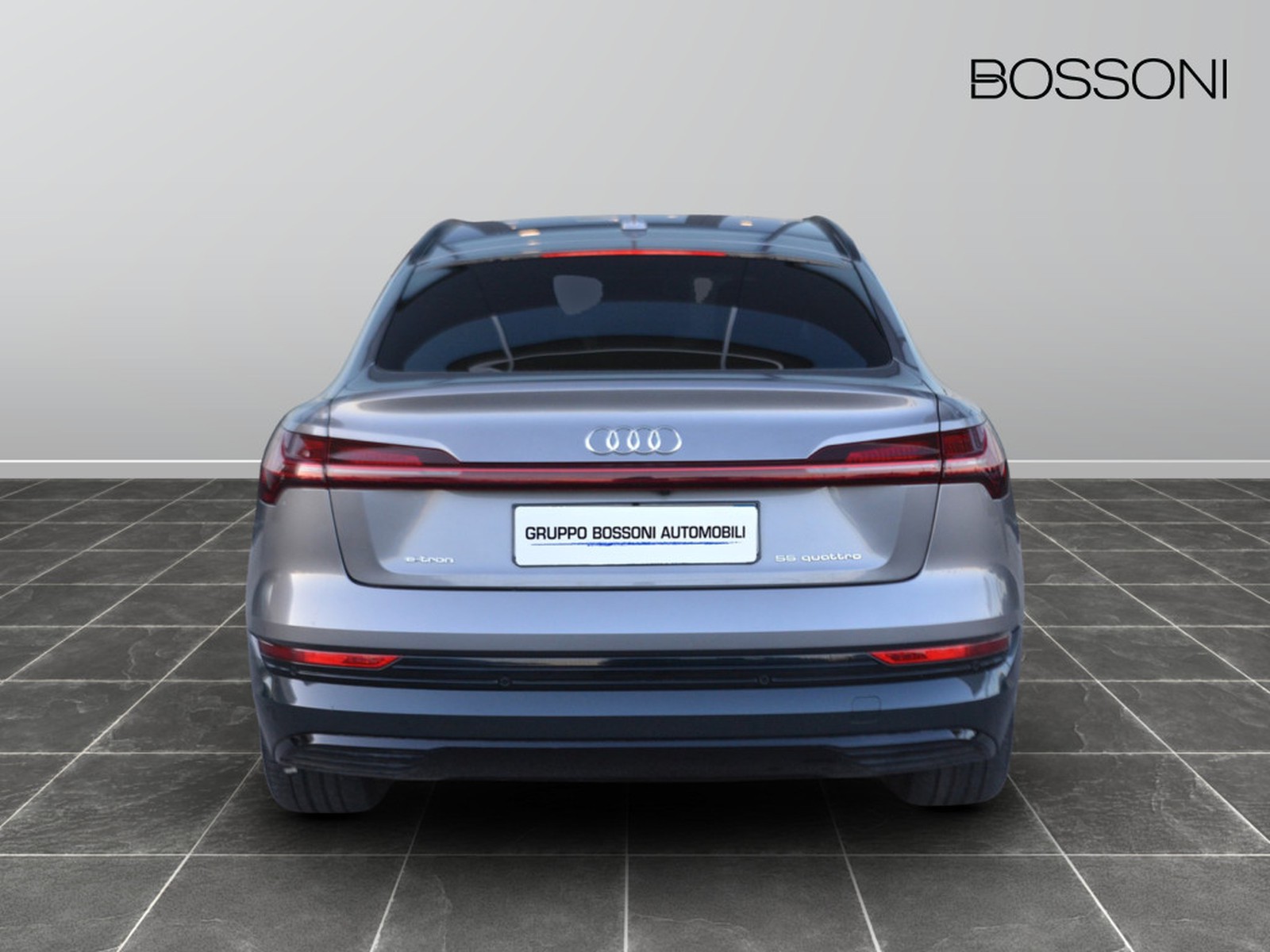 4 - Audi e-tron sportback 55 business fast quattro cvt