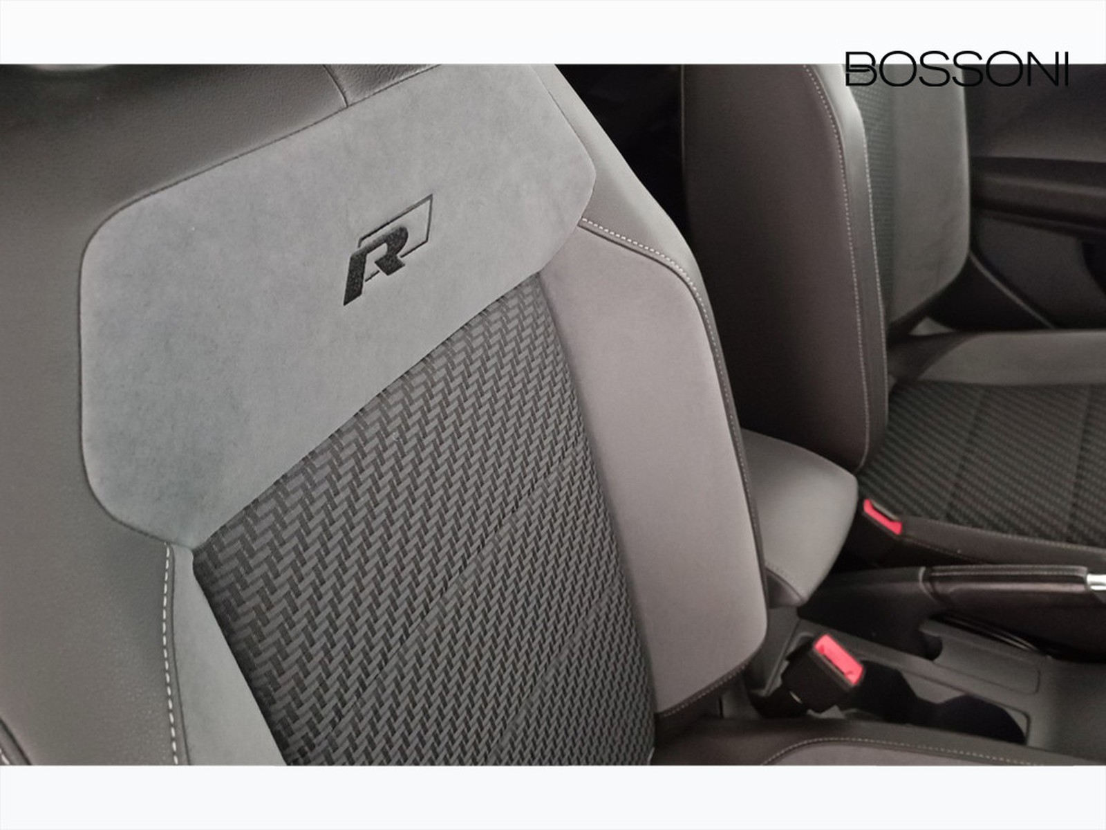 29 - Volkswagen T-Cross 1.0 tsi 110cv advanced dsg