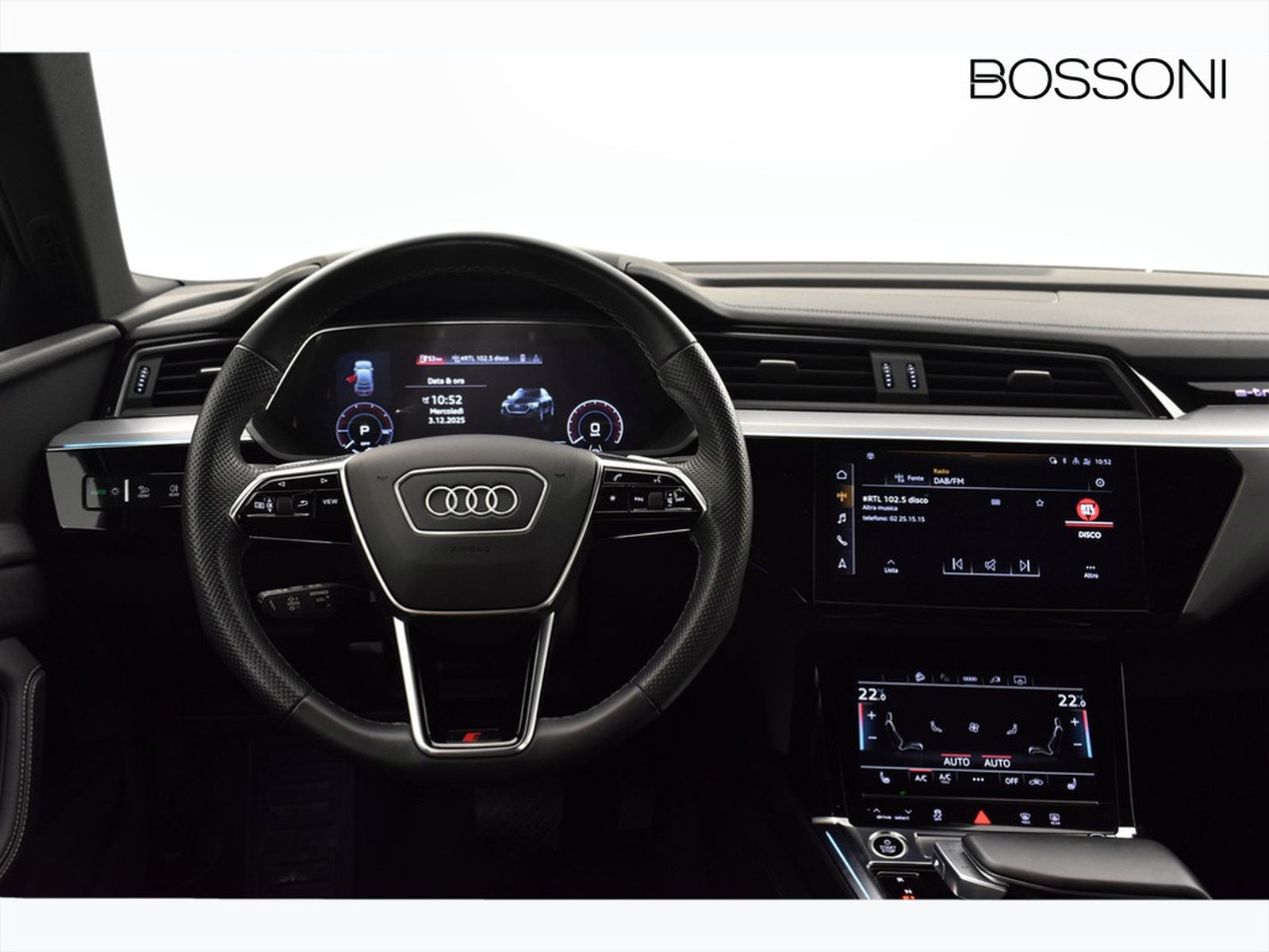 3 - Audi e-tron sportback 50 s line edition quattro cvt