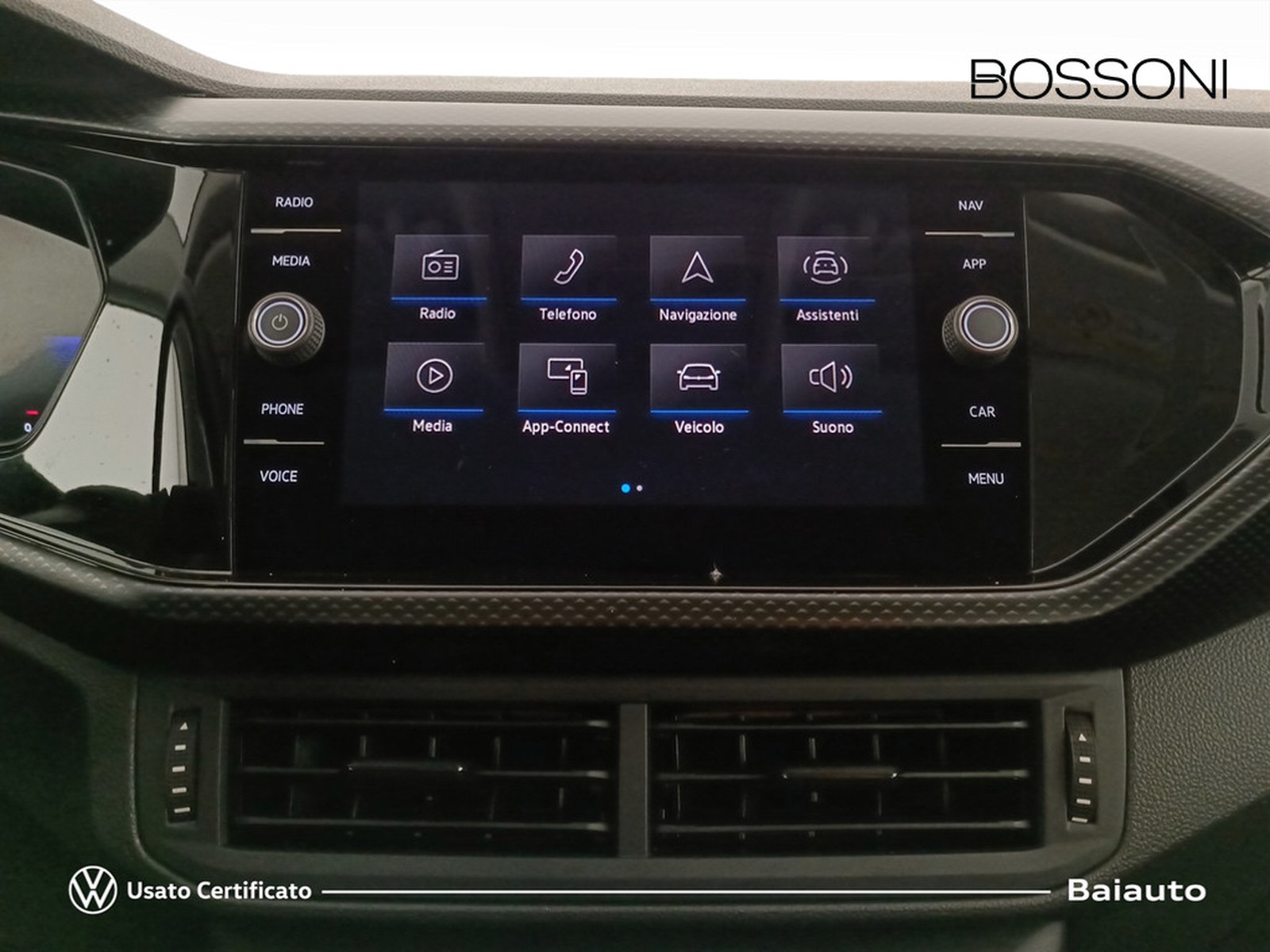 10 - Volkswagen T-Cross 1.0 tsi 95cv style