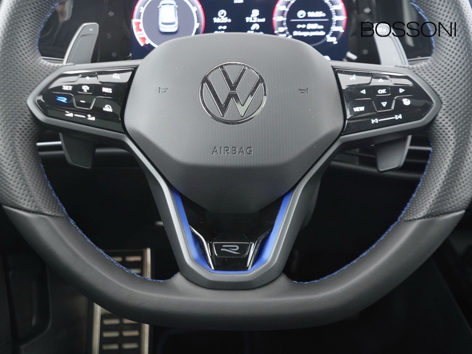 15 - Volkswagen Golf 2.0 tsi 333cv r 4motion dsg