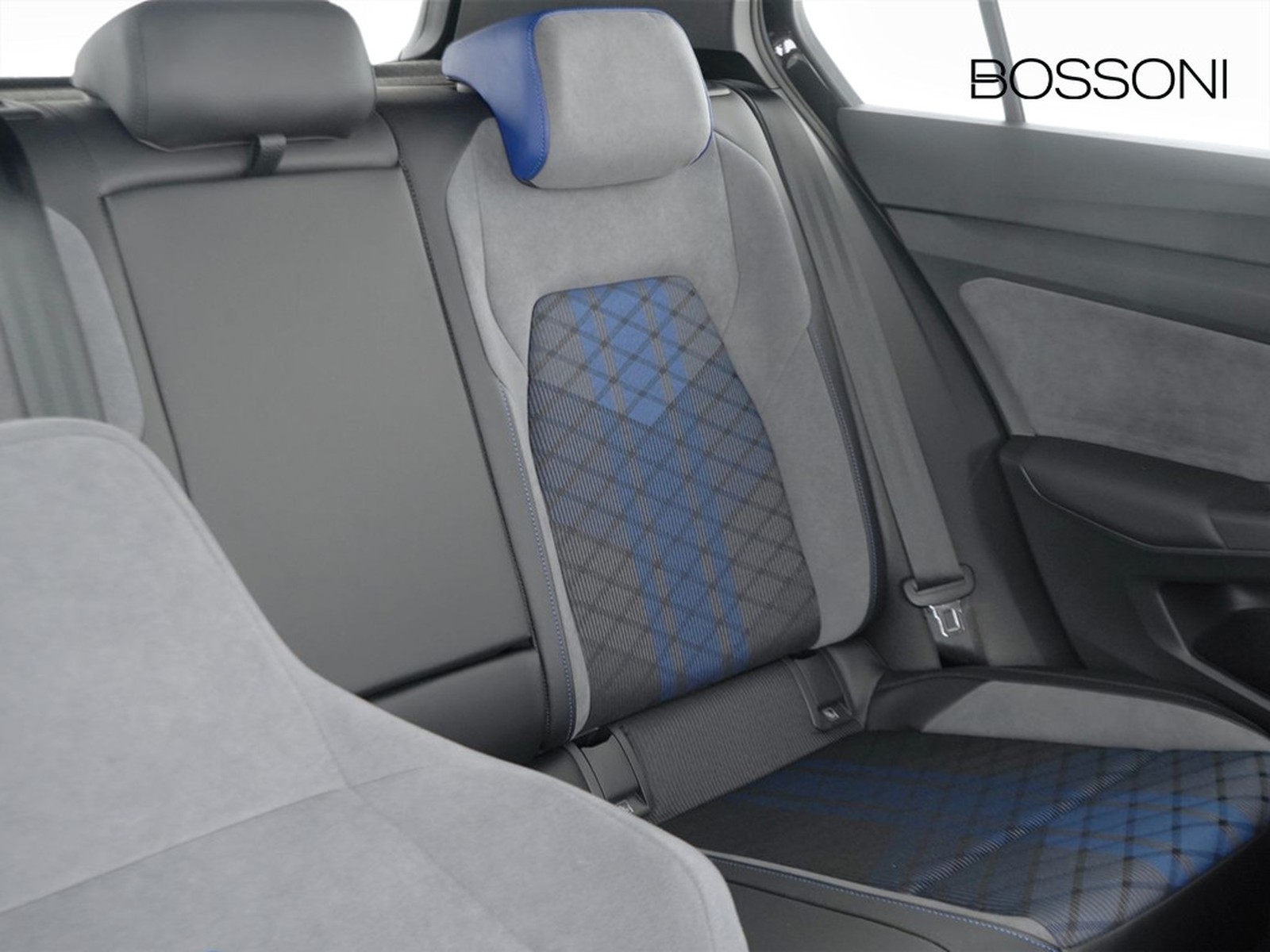 22 - Volkswagen Golf 2.0 tsi 333cv r 4motion dsg