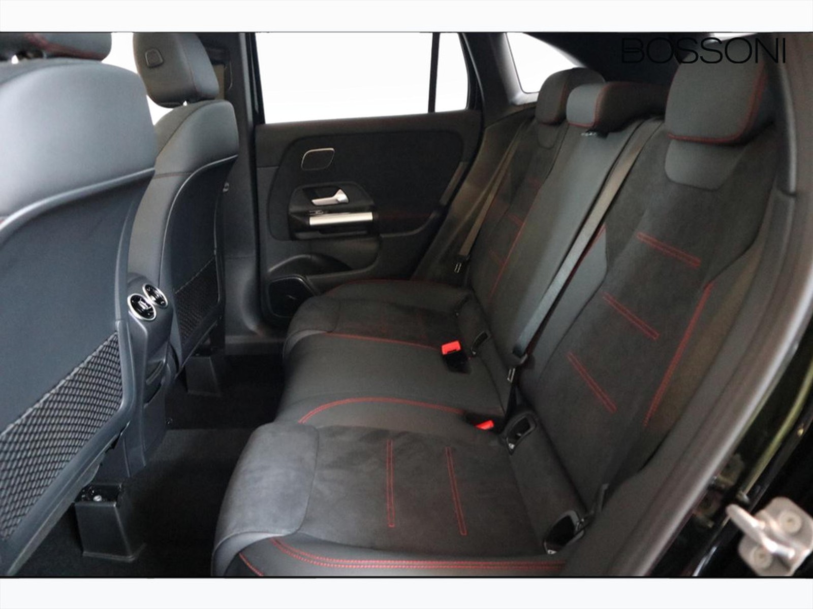 8 - AMG GLA amg 45 s 4matic+ speedshift dct amg 8g