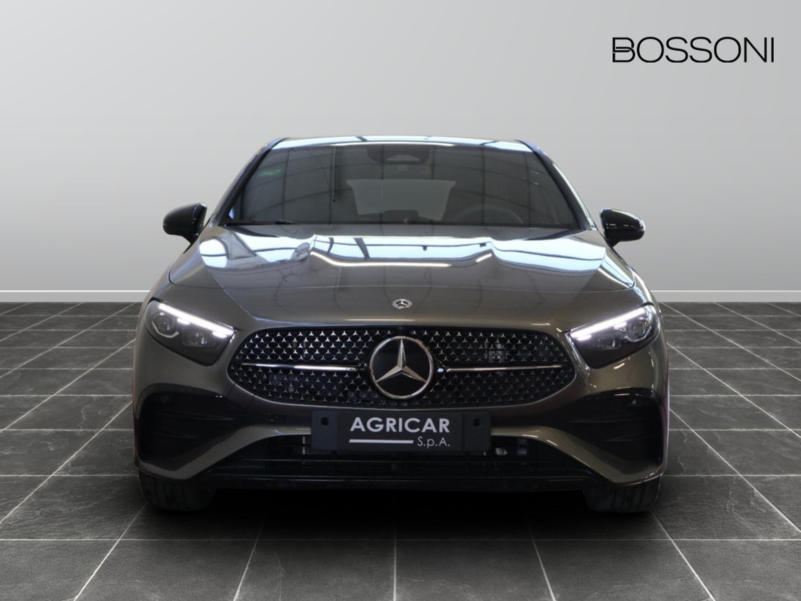 2 - Mercedes Classe A 250 e plug-in-hybrid amg line advanced plus speedshift dct amg 8g