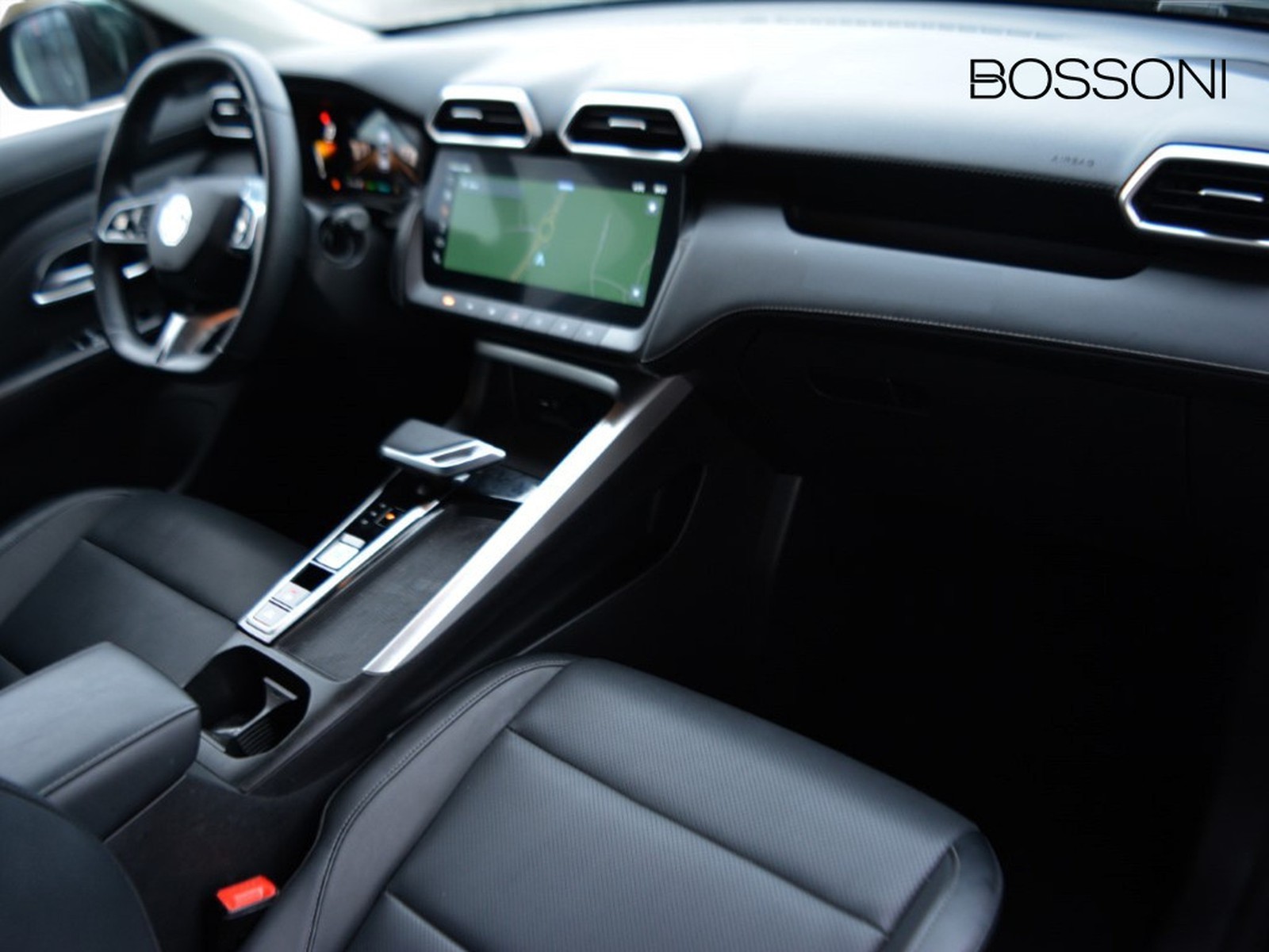 8 - Mg ZS 1.5 hybrid+ luxury auto